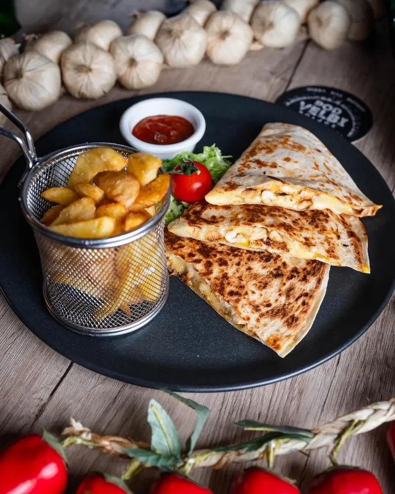 Pod Velbi Quesadilla